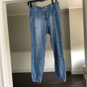 Loose fit boyfriend jeans